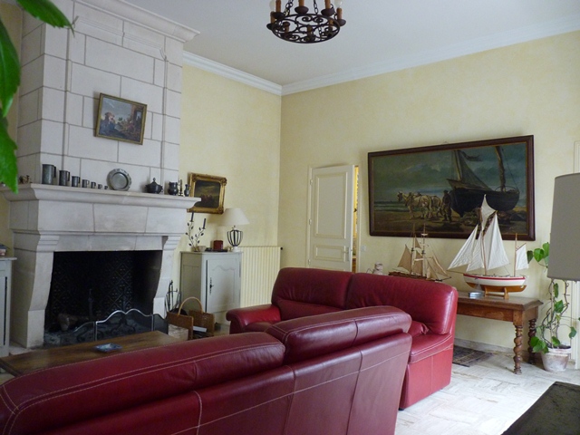 Location maison F7 Fondettes - Photo 3