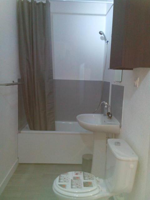 Location studio St Etienne - Photo 3