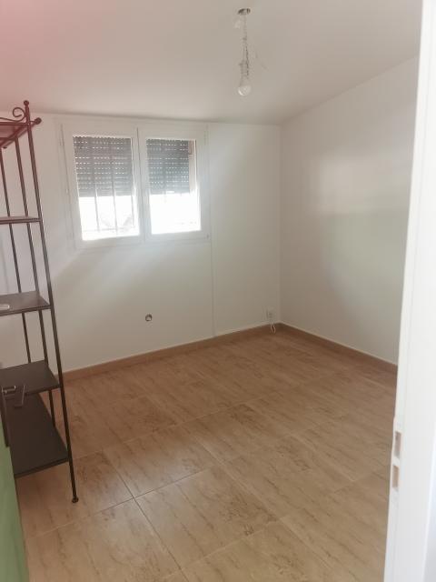 Location appartement T3 Cuers - Photo 5