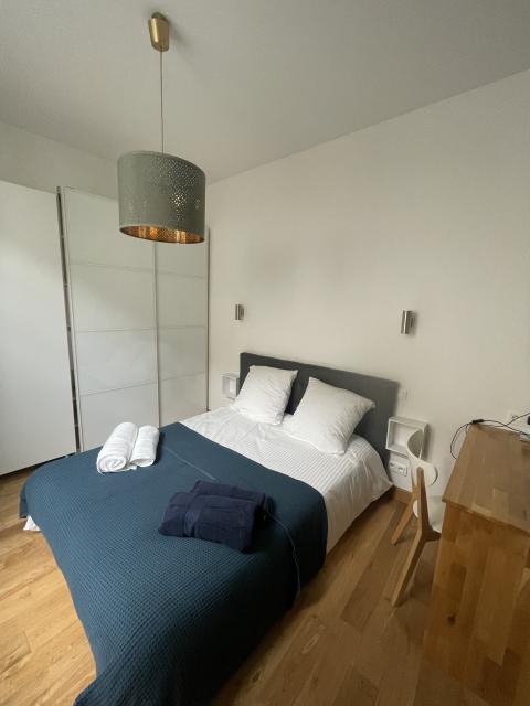 Location appartement T2 Paris 04 - Photo 4