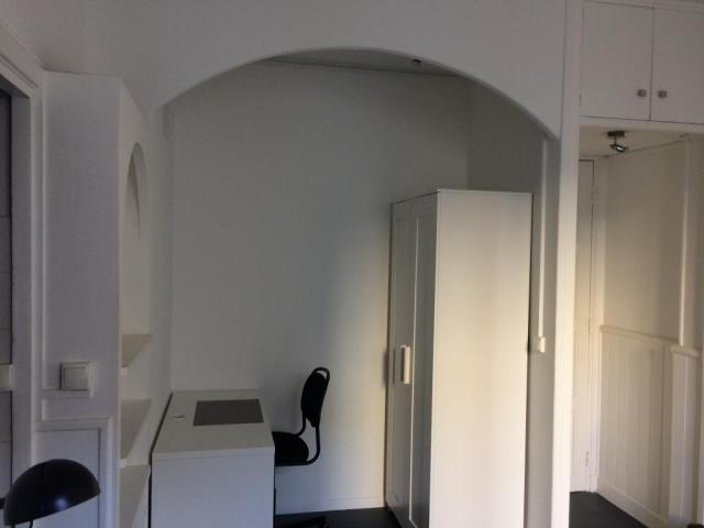 Location studio Marseille 05 - Photo 4