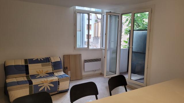 Location appartement T1 Marseille 04 - Photo 4