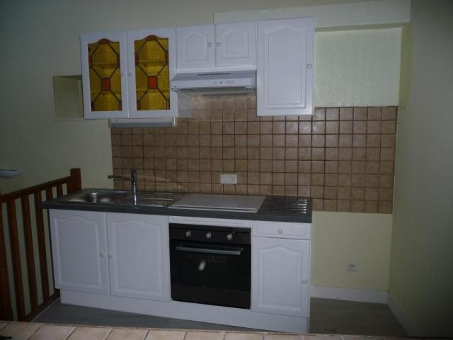 Location maison F3 Ceyrat - Photo 4
