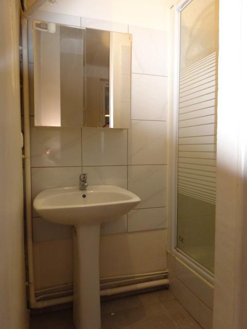 Location appartement T2 Marseille 05 - Photo 3