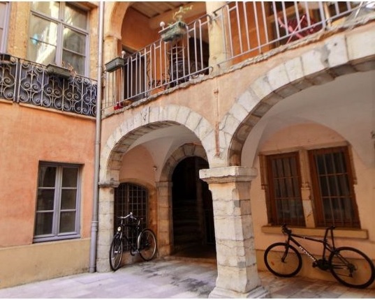 Location appartement T2 Lyon 5 - Photo 2