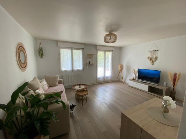 Location appartement T3 Chennevieres sur Marne - Photo 2