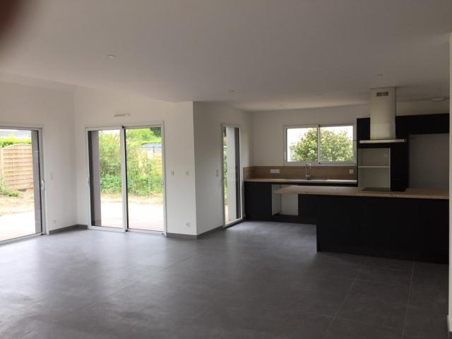Location maison F6 La Chapelle sur Erdre - Photo 3