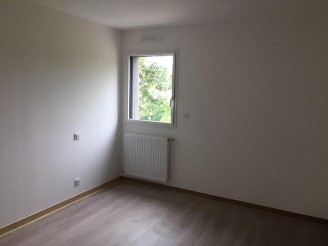 Location maison F6 La Chapelle sur Erdre - Photo 4