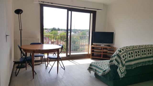 Location studio Combs la Ville - Photo 1