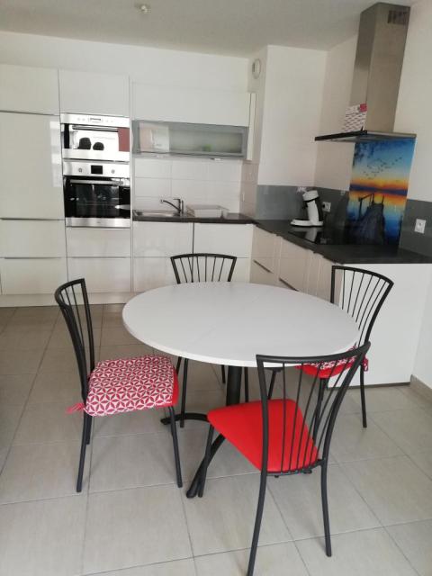 Location appartement T2 Sete - Photo 3
