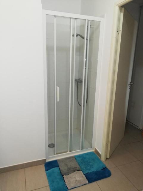 Location appartement T2 Sete - Photo 6