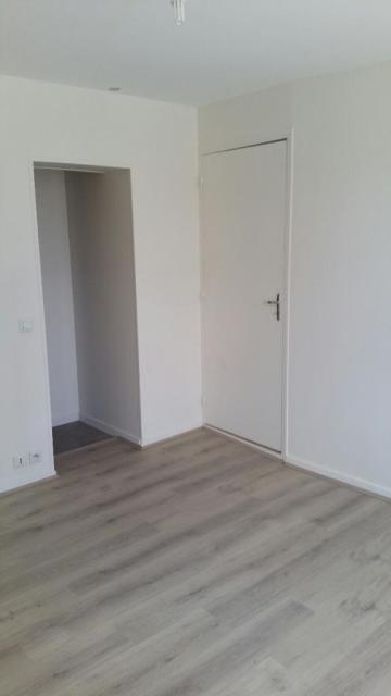 Location studio St Andre les Vergers - Photo 2