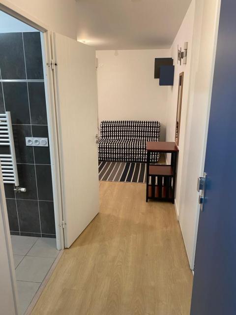 Location studio Villiers sur Marne - Photo 2
