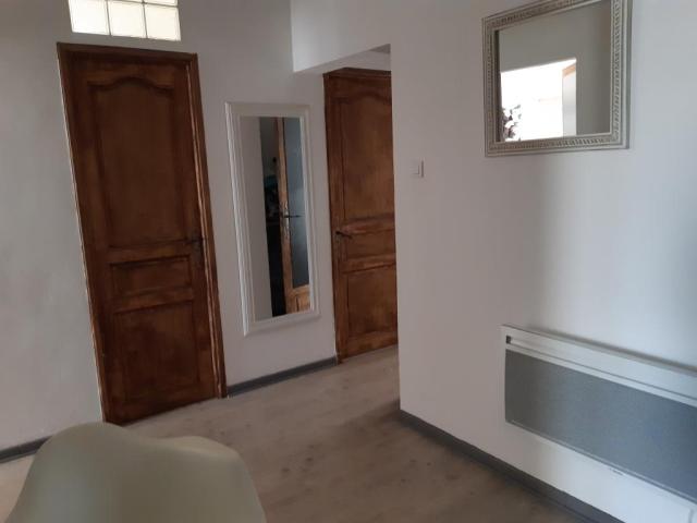 Location appartement T3 Arles - Photo 3