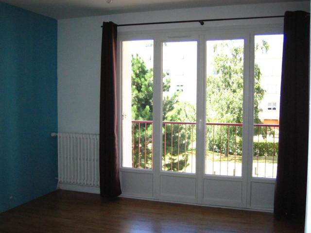Location appartement T3 St Sebastien sur Loire - Photo 2