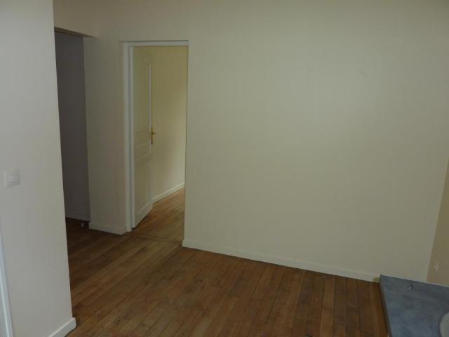 Location appartement T1 Nesles la Vallee - Photo 2