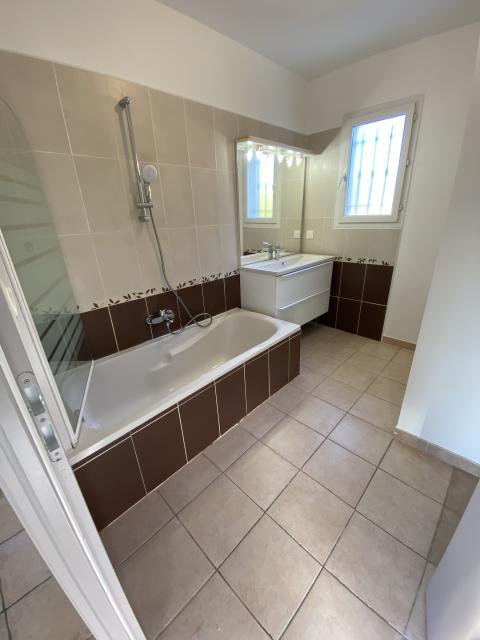 Location maison F4 Moussac - Photo 5