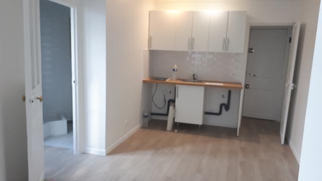 Location appartement T2 Paris 17 - Photo 2