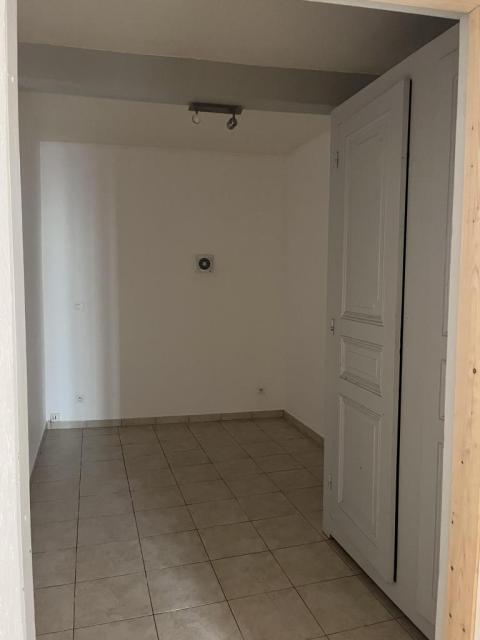 Location appartement T2 Arles - Photo 4