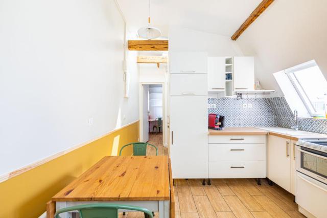Location appartement T2 Paris 09 - Photo 1