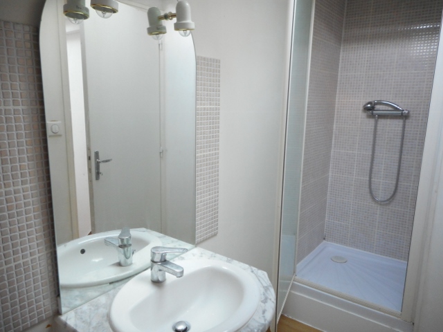 Location appartement T2 Charleville Mezieres - Photo 2