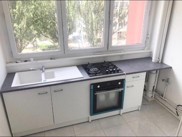 Location appartement T3 Sotteville les Rouen - Photo 2