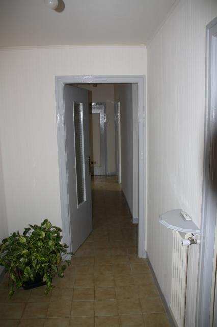 Location appartement T5 St Andre les Vergers - Photo 3