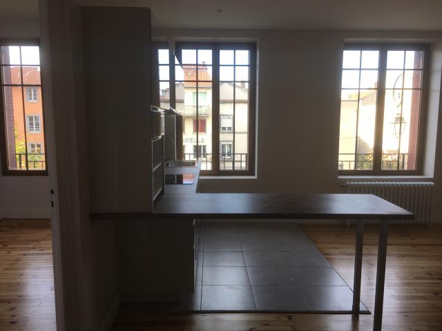 Location appartement T3 Riom - Photo 2