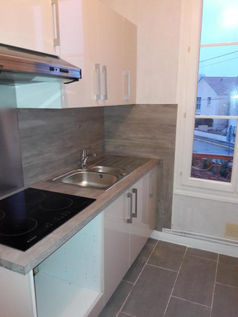 Location appartement T2 Les Essarts le Roi - Photo 6