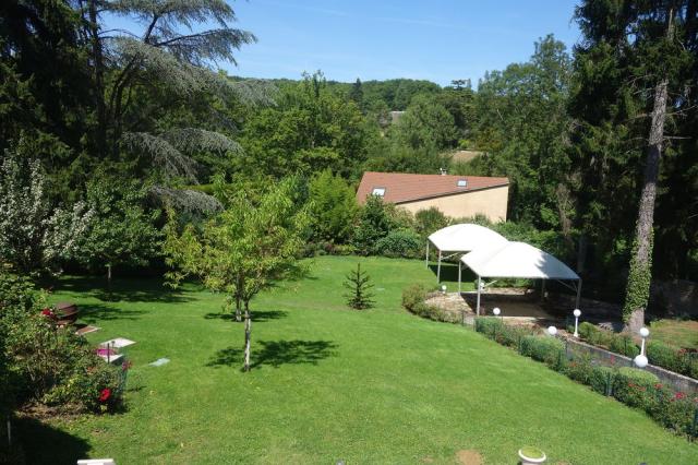 Location studio St Lambert des Bois - Photo 2
