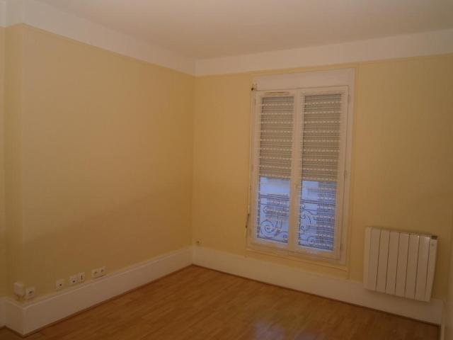 Location appartement T2 Paris 17 - Photo 3