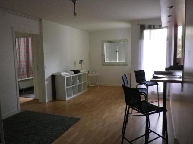 Location appartement T2 Chennevieres sur Marne - Photo 2
