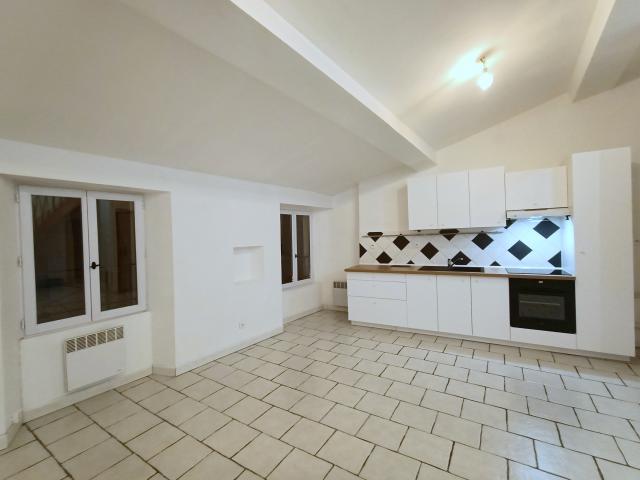 Location appartement T3 Cuers - Photo 3