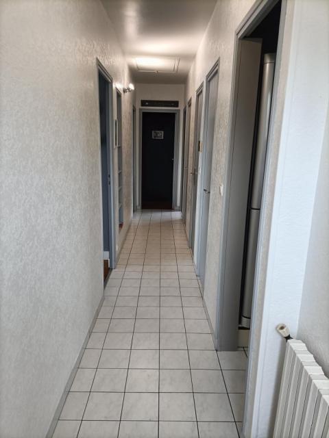 Location maison F4 Rouillon - Photo 7