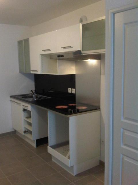 Location appartement T2 Marseille 08 - Photo 3