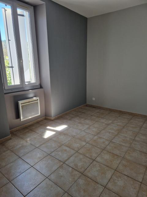Location appartement T4 Meyrannes - Photo 8
