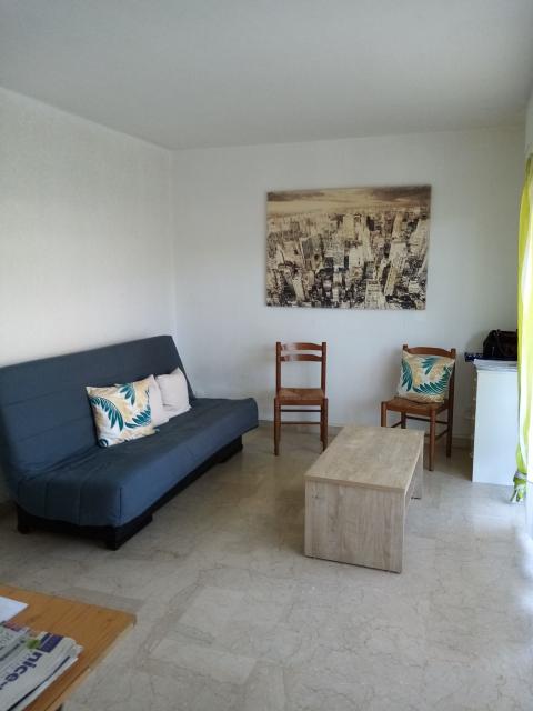 Location studio St Laurent du Var - Photo 4