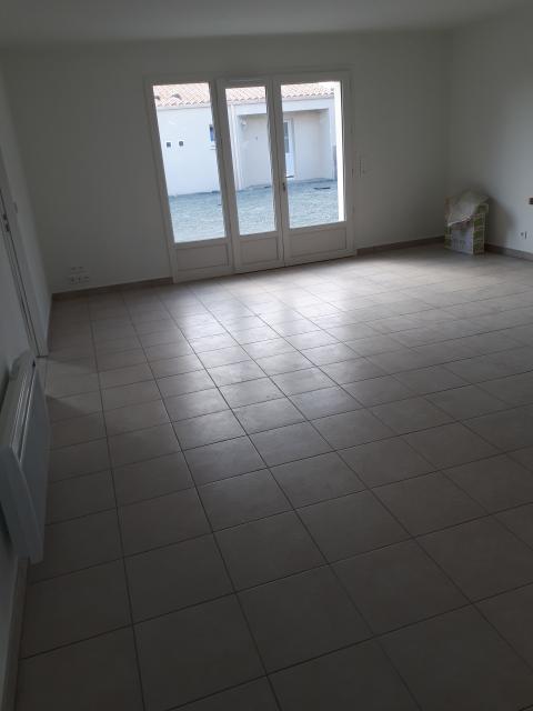 Location maison F2 Charron - Photo 5