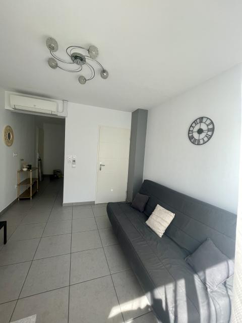 Location studio St Etienne - Photo 2