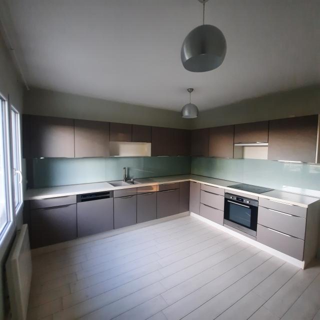 Location maison F7 Domerat - Photo 4