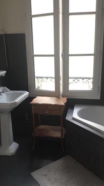 Location appartement T3 Paris 04 - Photo 7