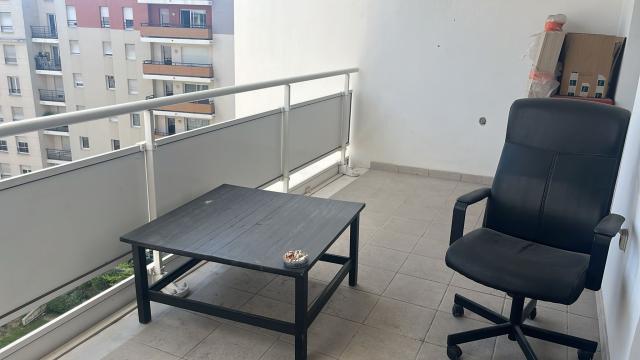 Location appartement T2 Marseille 08 - Photo 2