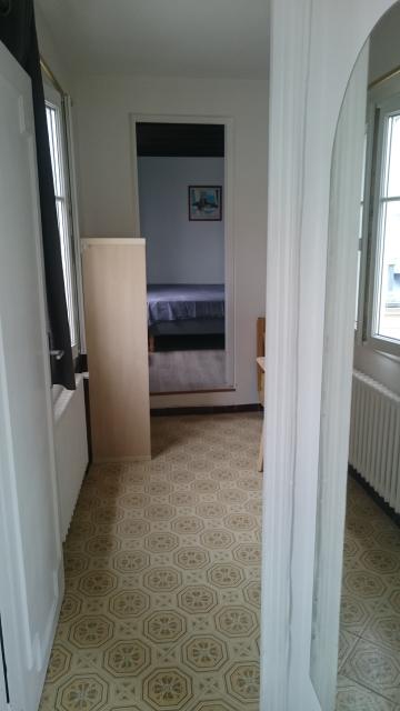 Location appartement T2 Paris 06 - Photo 1