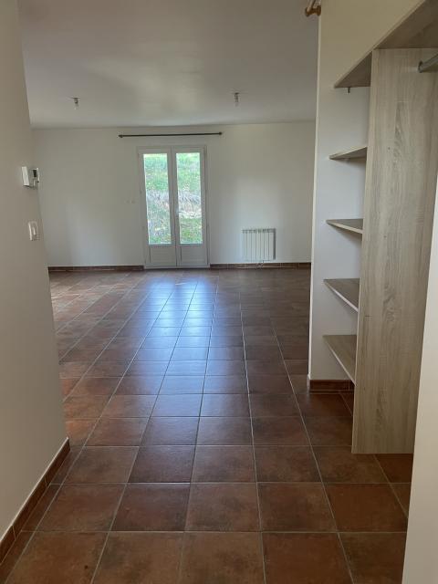 Location maison F4 Les Villettes - Photo 3