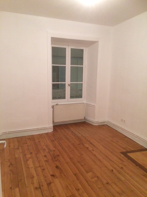 Location appartement T3 Charlieu - Photo 3