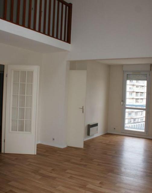 Location T6 Sans Vis A Vis A Orleans A 1070 Euros 134 M