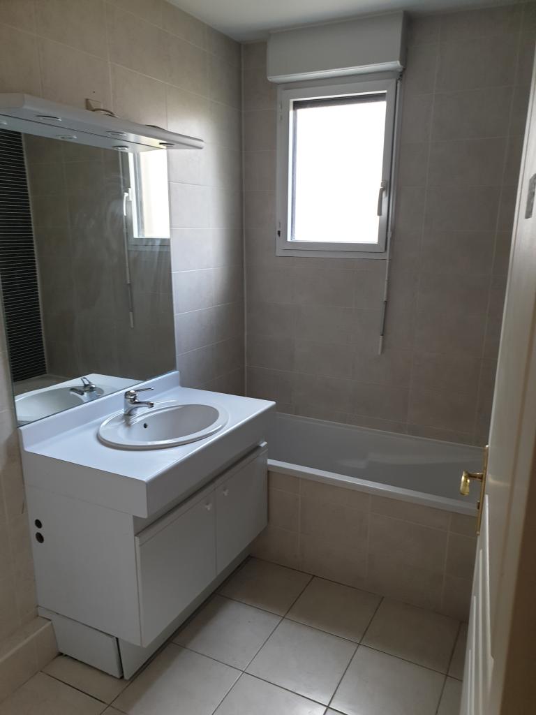 Location chambre Lyon 8 - Photo 2