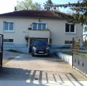 Location maison F5 St Ay - Photo 2