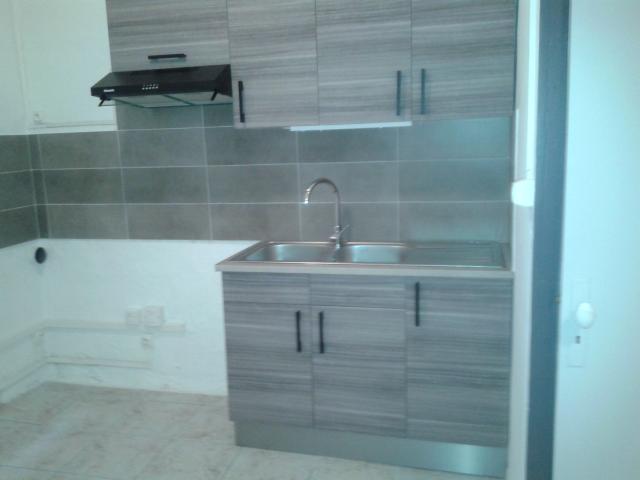 Location maison F3 Douzens - Photo 3