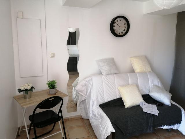 Location appartement T1 Jouques - Photo 2